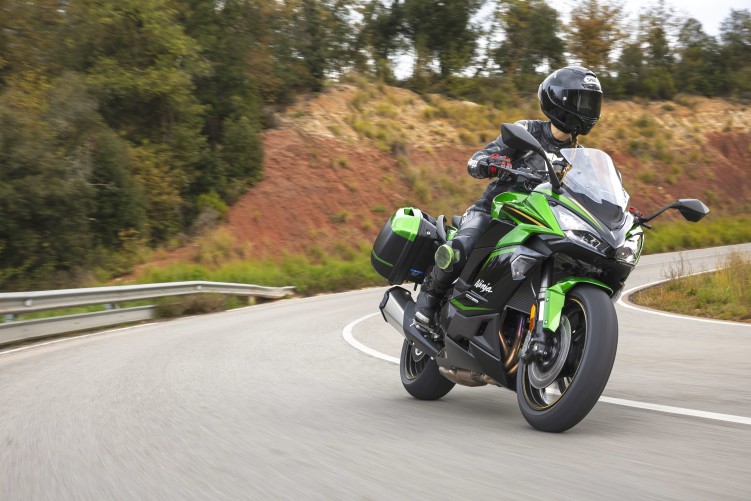 Kawasaki Ninja 1100 SX zdjecia